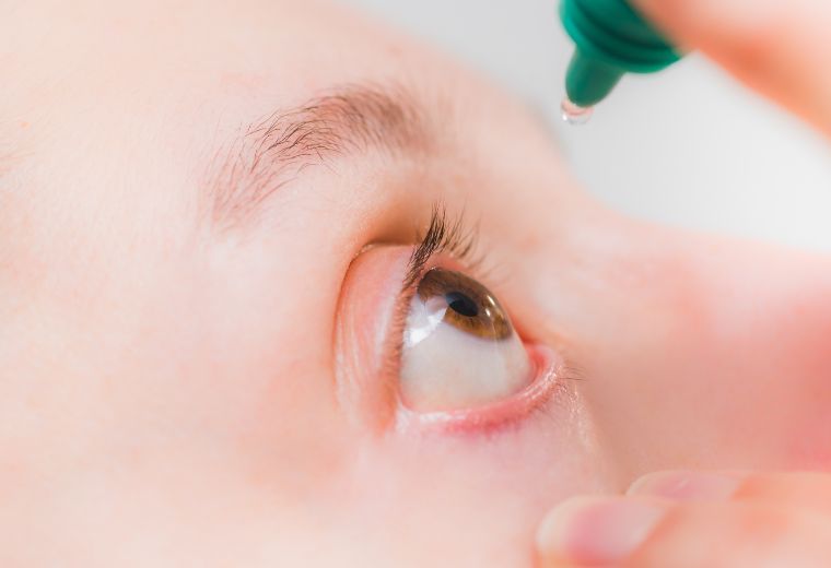 When to consult a doctor for eye drops side effect